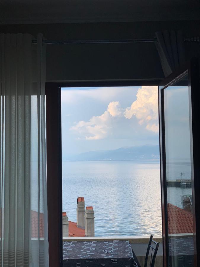 Syzo Apartments Pogradec Esterno foto