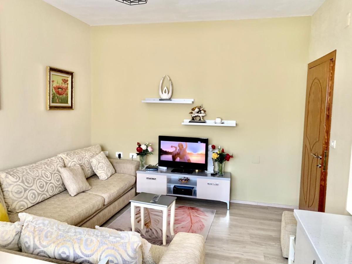 Syzo Apartments Pogradec Esterno foto