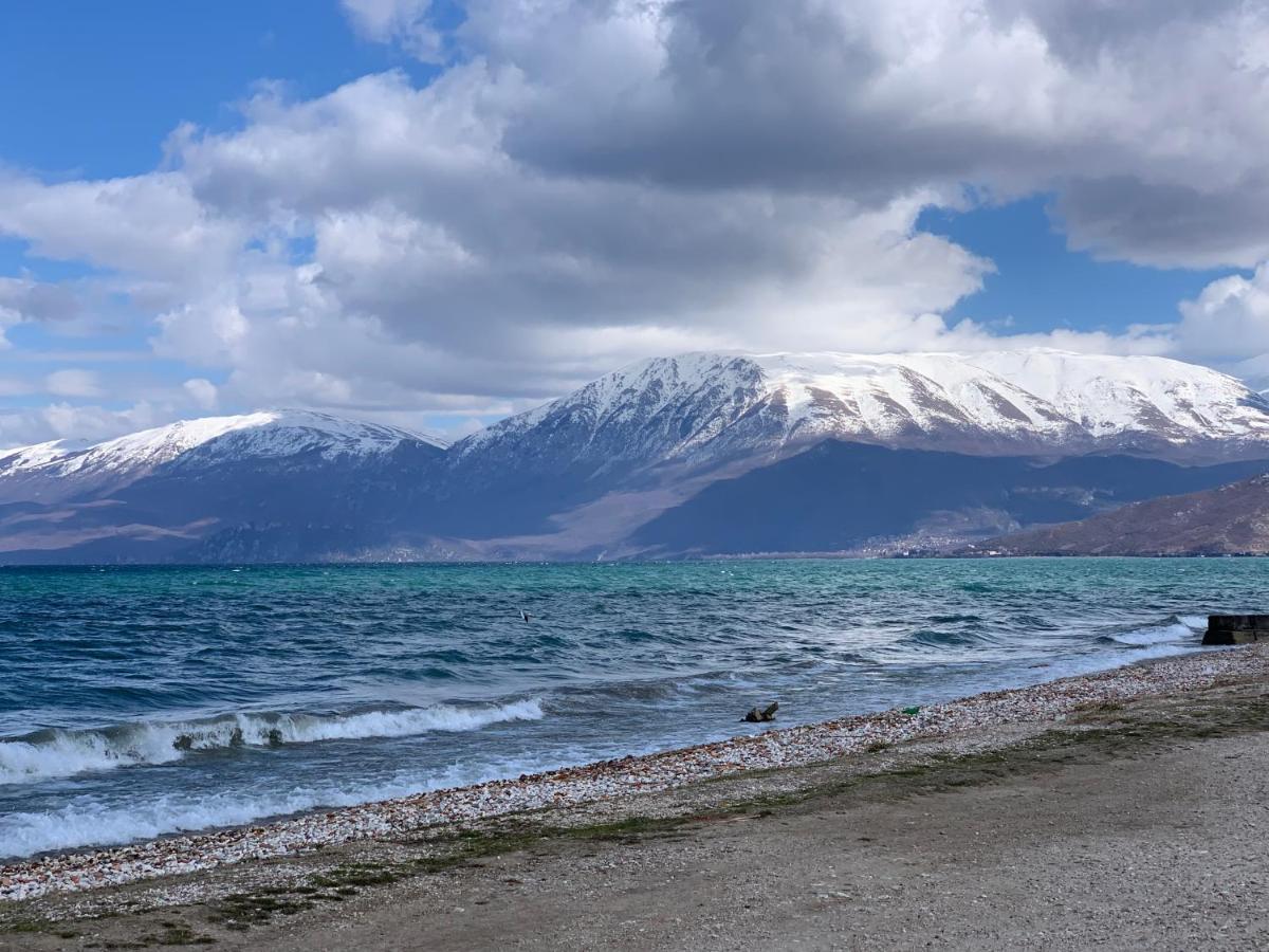 Syzo Apartments Pogradec Esterno foto